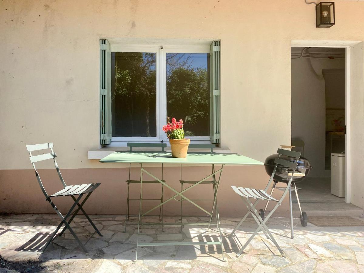Gite Le Palmier - Perfectly Located Cosy Studio With Private Garden Puissalicon Bagian luar foto